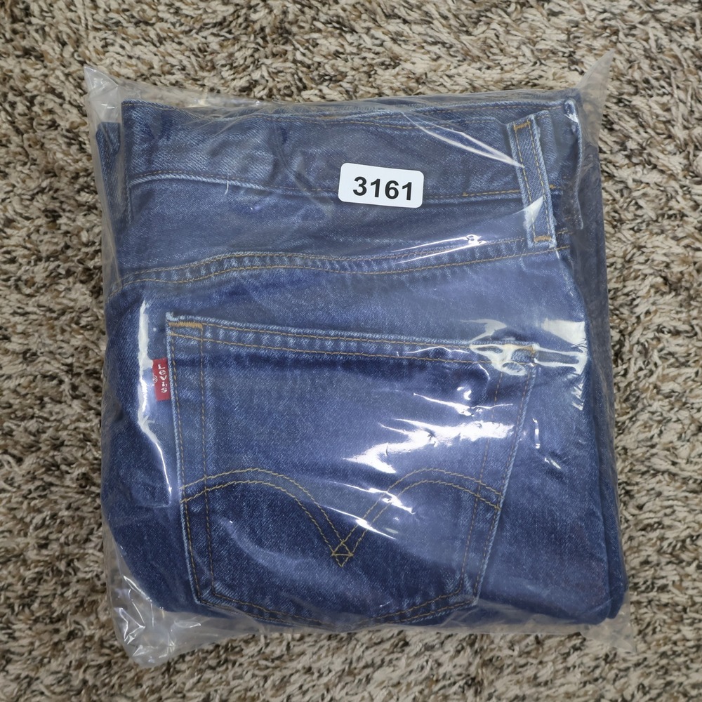 2008 Levis 501 Original Straight Leg Jeans 36x34 Blue Denim Button Fly - Picture 13 of 13